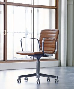 Magnus Olsen - Butterfly Swivel Office Chair