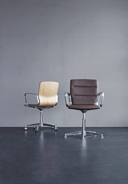 Magnus Olsen - Butterfly Swivel Office Chair