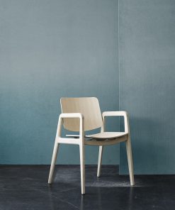 Magnus Olesen - Freya Chair 