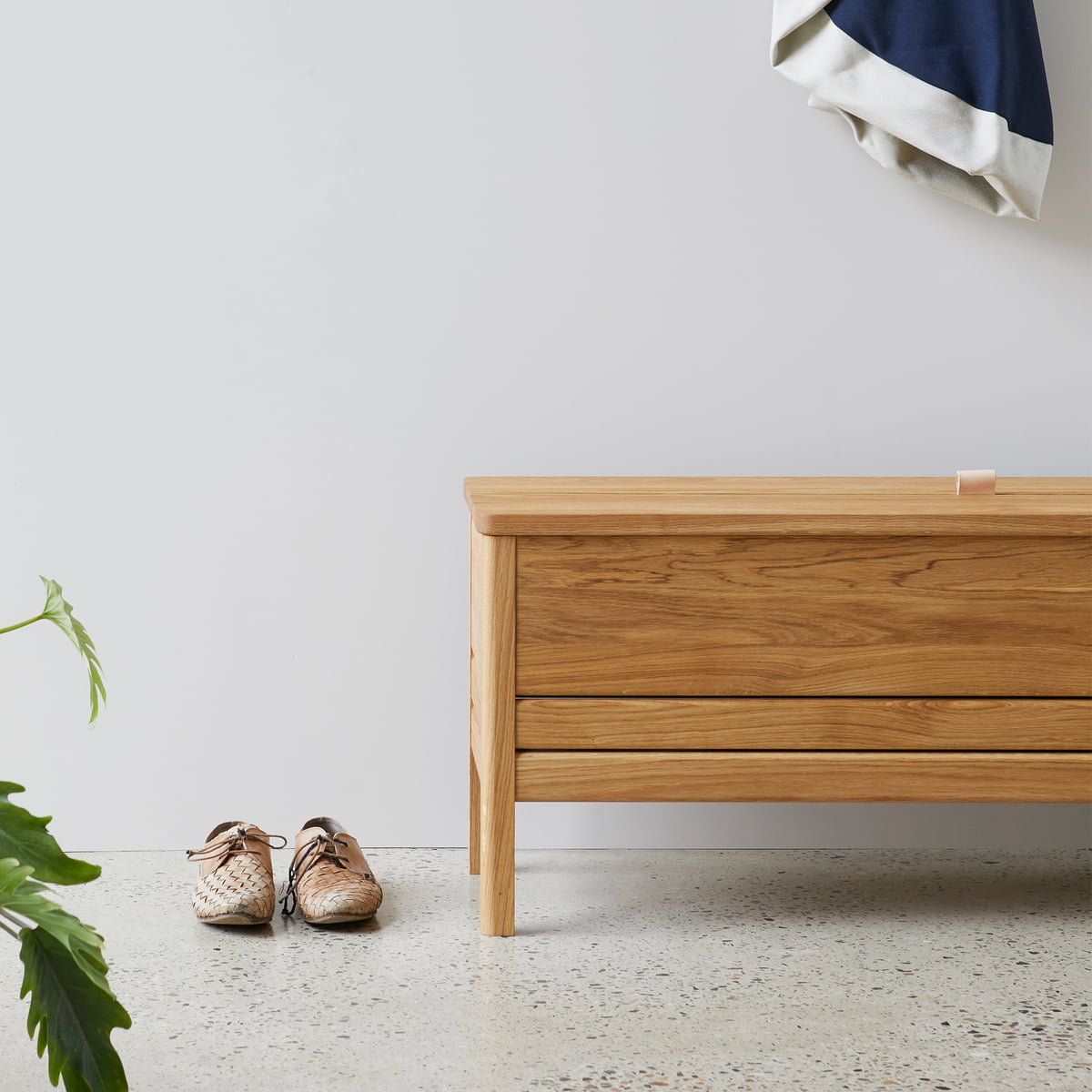 Line Storage Bench