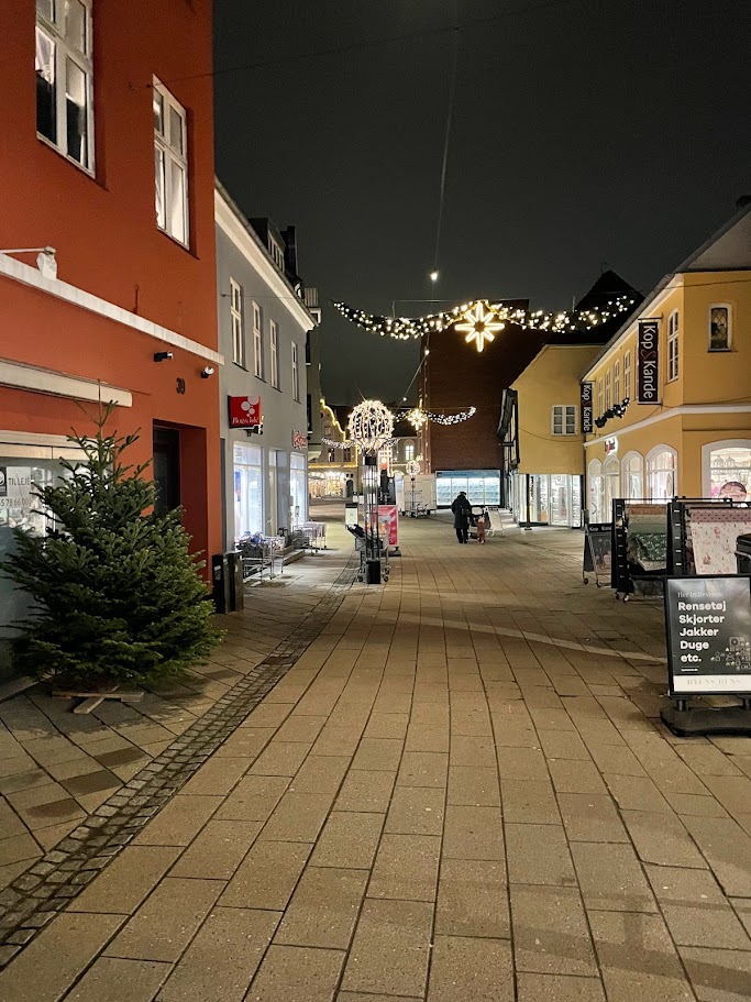 Gågaden i Nakskov smukt pyntet til jul