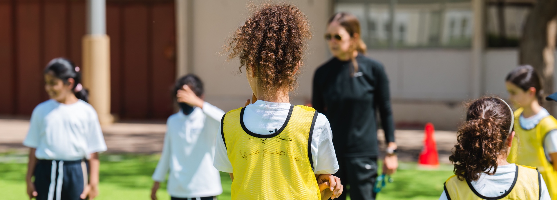 Students participating in the Nün Academy International School sports programme