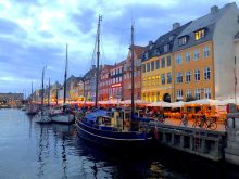 Nyhavn, aften.