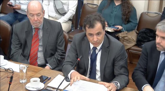 Comisión Salud: medicamento bien social de interés público