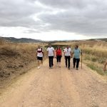 El presidente de La Rioja, Gonzalo Capellán, recorre un tramo del Camino de Santiago Francés en La Rioja tras la inversión de 1,2 millones en su mejora
