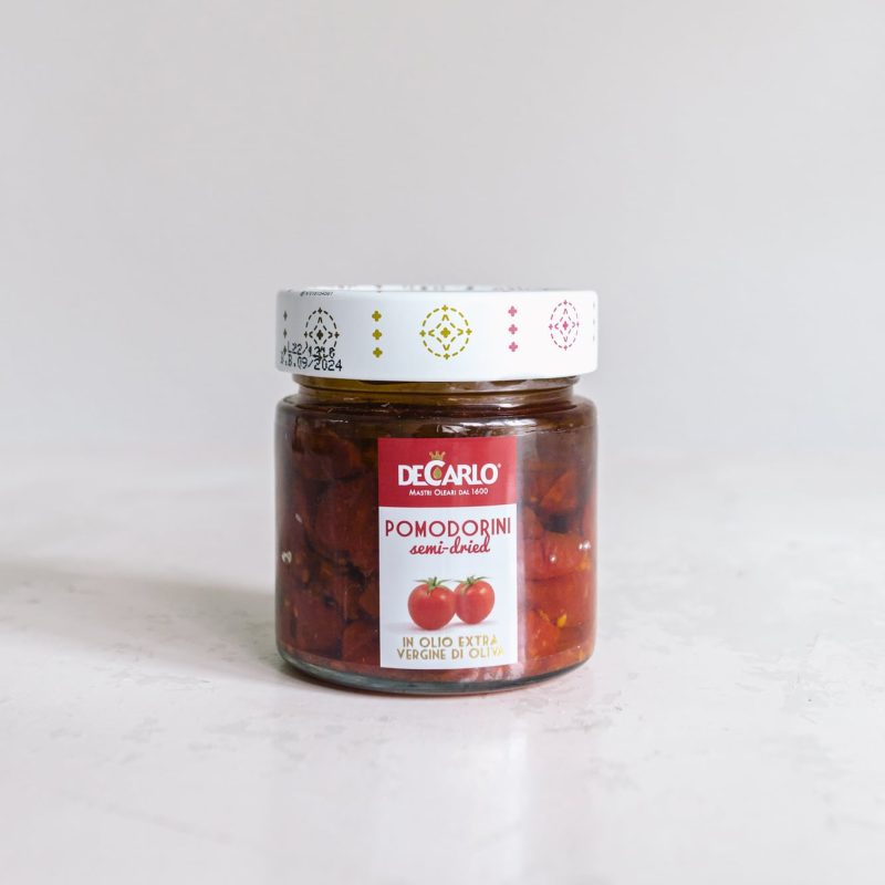 Een potje cherry tomaten in olijfolie uit Puglia