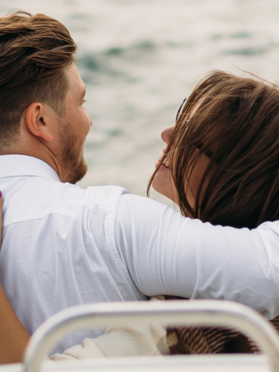 6 Things Smart Women Do in a Relationship