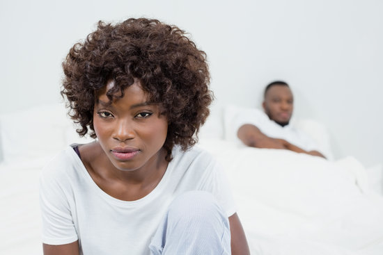 10 Sure Signs He Pretends To Love You