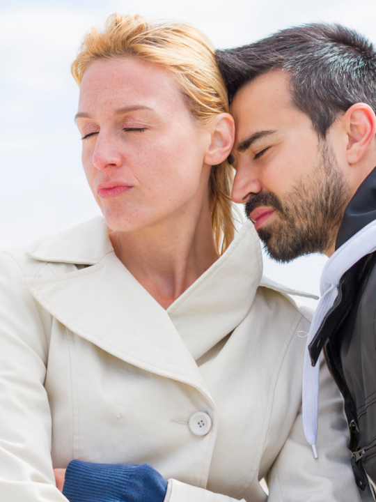 Dating a Divorced Man Red Flags: 15 Warning Signals Never To Ignore