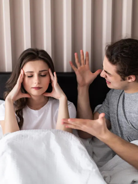 ”My Husband Finds Fault With Everything I Do!”: 10 Ways To Deal With a Critical Husband