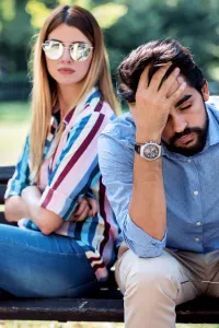 17 Clear Signs of Lack of Commitment in a Relationship