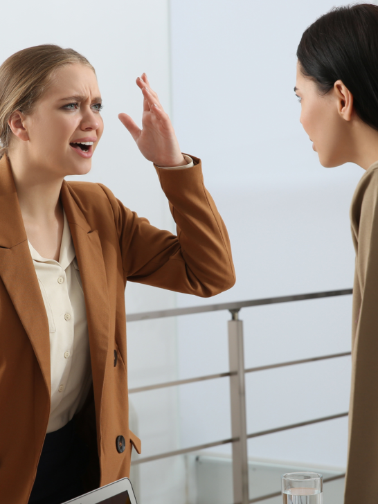 15 Glaring Signs Your Coworker is Threatened by You