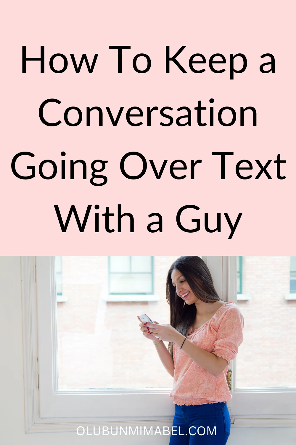 How to Keep a Conversation Going Over Text With a Guy