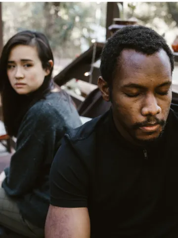 ”My Boyfriend Is Grieving And Pushing Me Away”: 5 Tips To Comfort Him