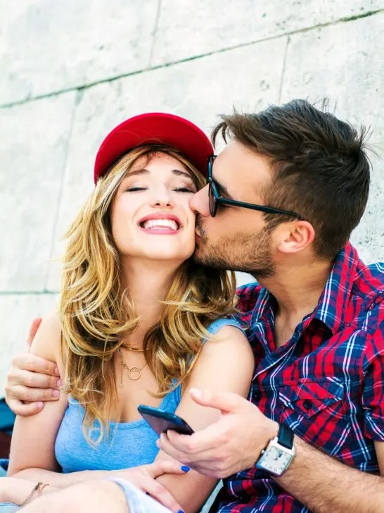 Should I Help My Boyfriend Financially? 8 Things To Consider