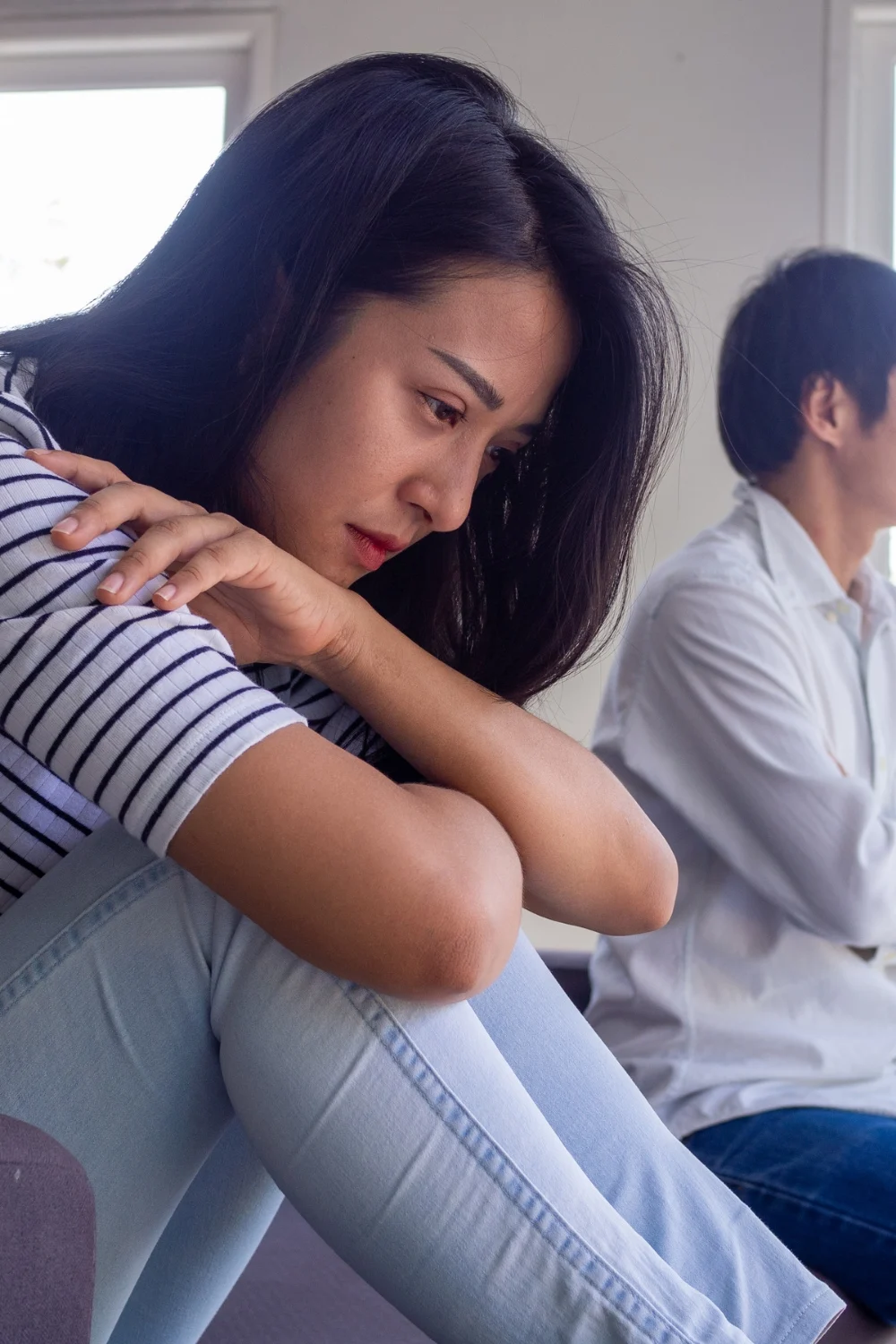 10 Evident Signs He Doesn't Treat You Right