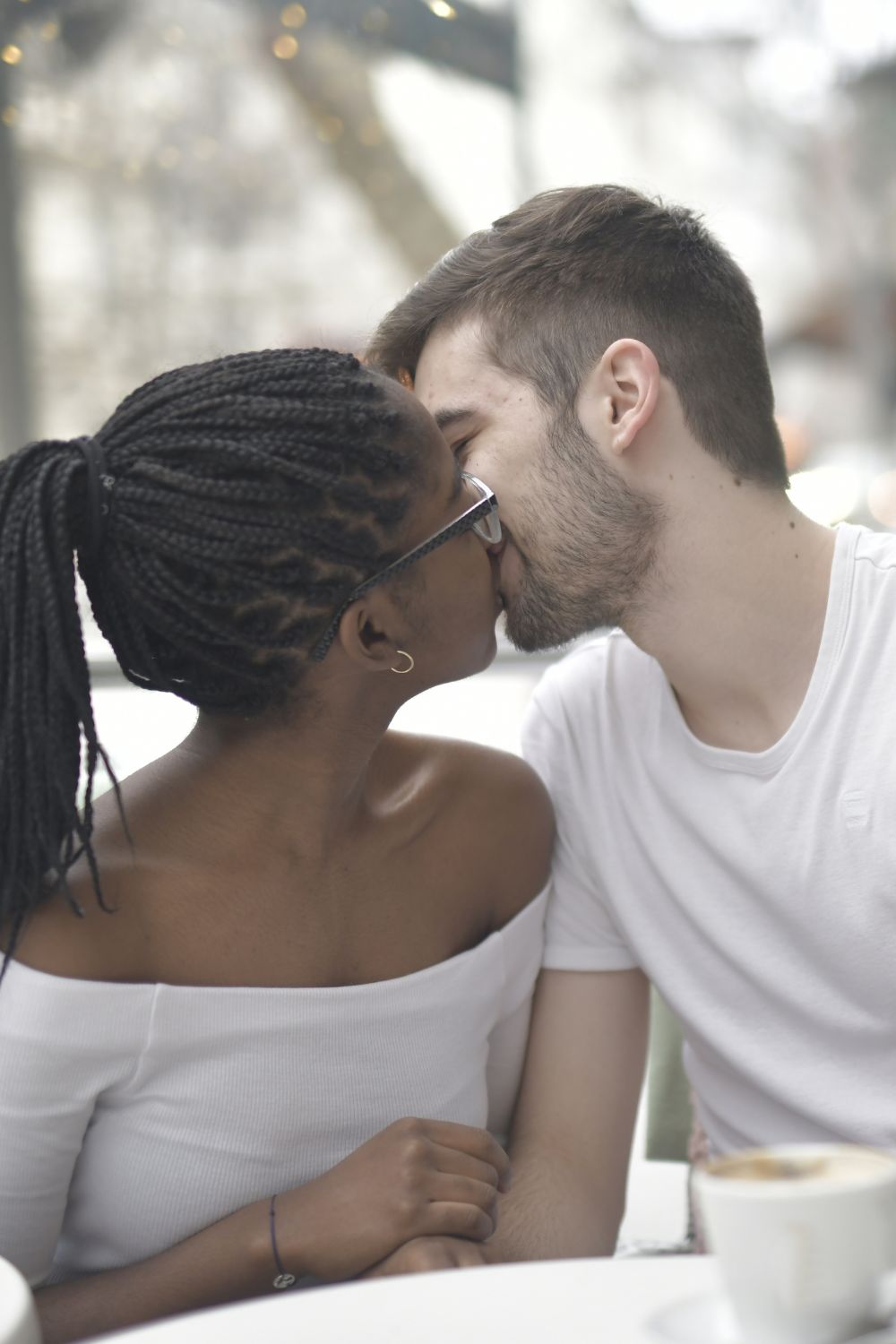 What happens when married couples stop kissing