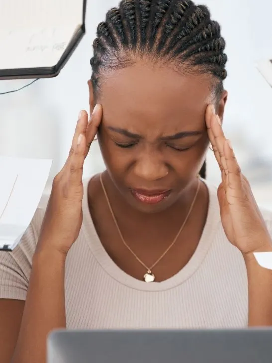 11 Warning Signs of a Nervous Breakdown in a Woman