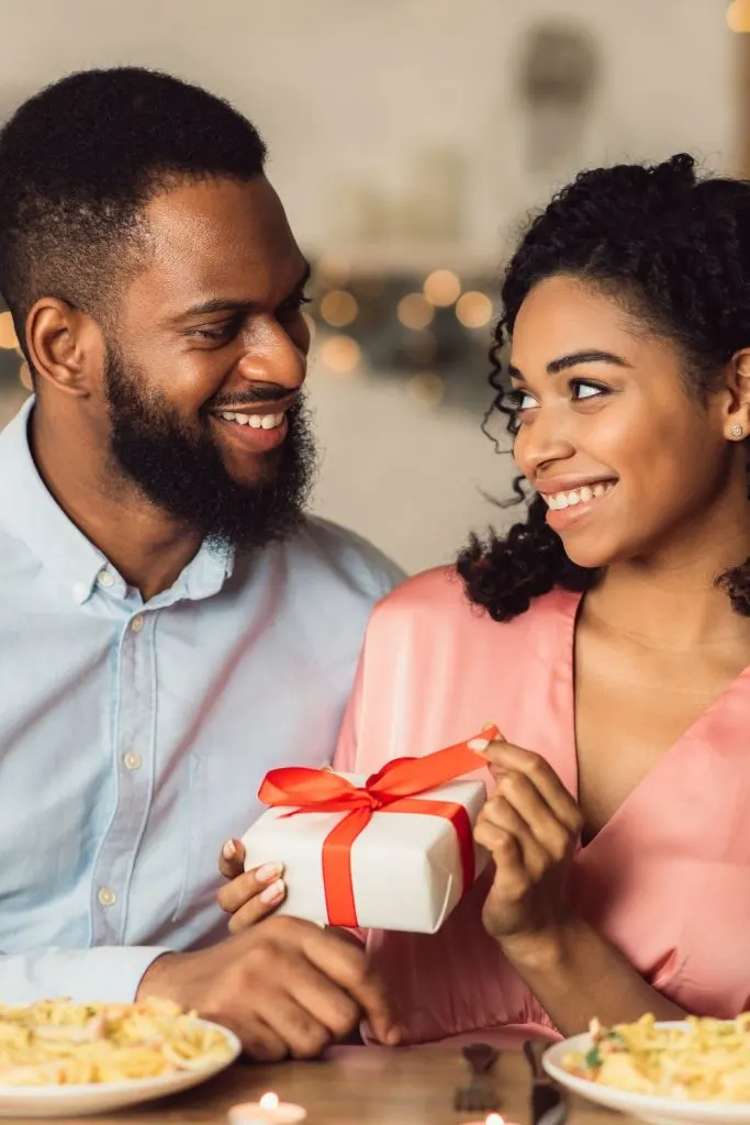 Signs She Only Wants Your Money