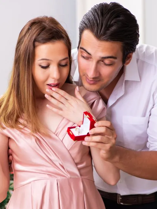 13 Creative & Best Alternatives To Getting Down on One Knee to Propose