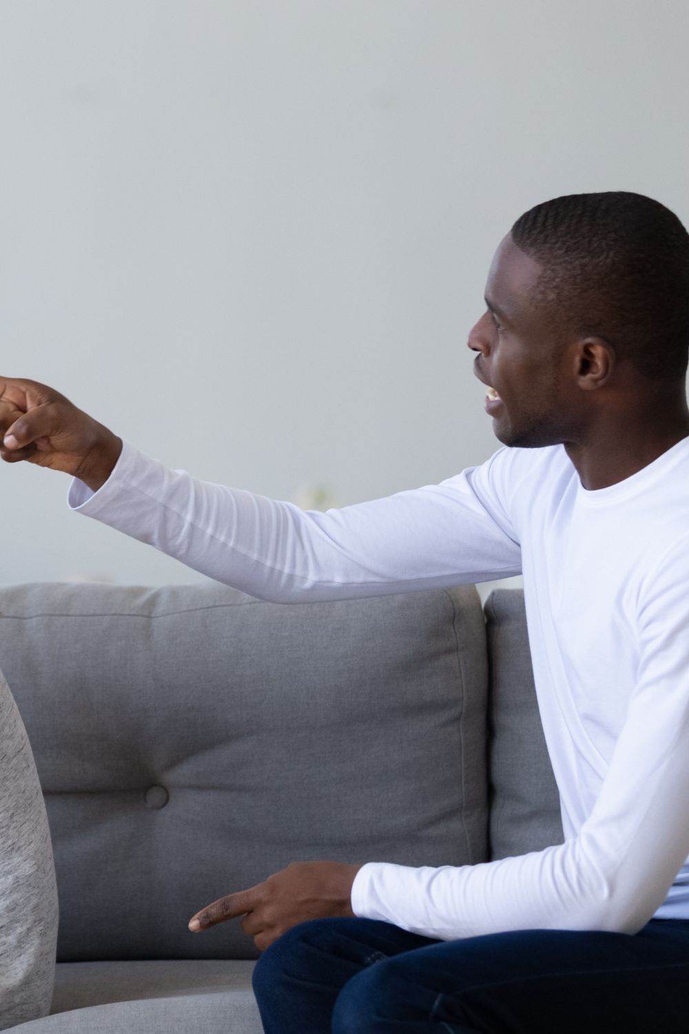 Signs Your Husband Is Not Happy in Your Marriage