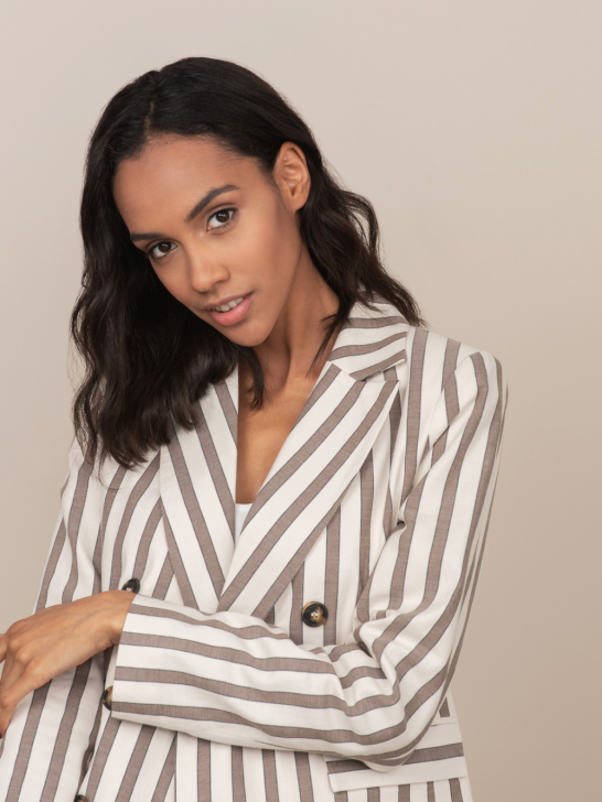 7 Striking Things That Make A Woman So Captivating