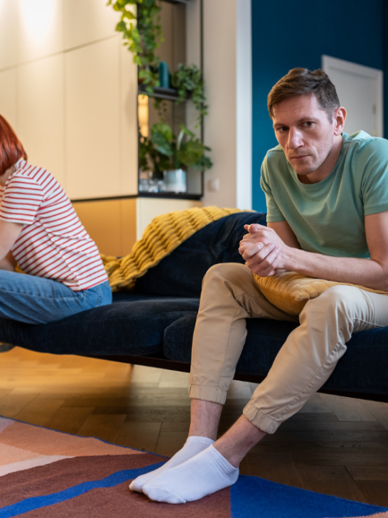 7 Signs A Married Man Is Fighting His Feelings For You