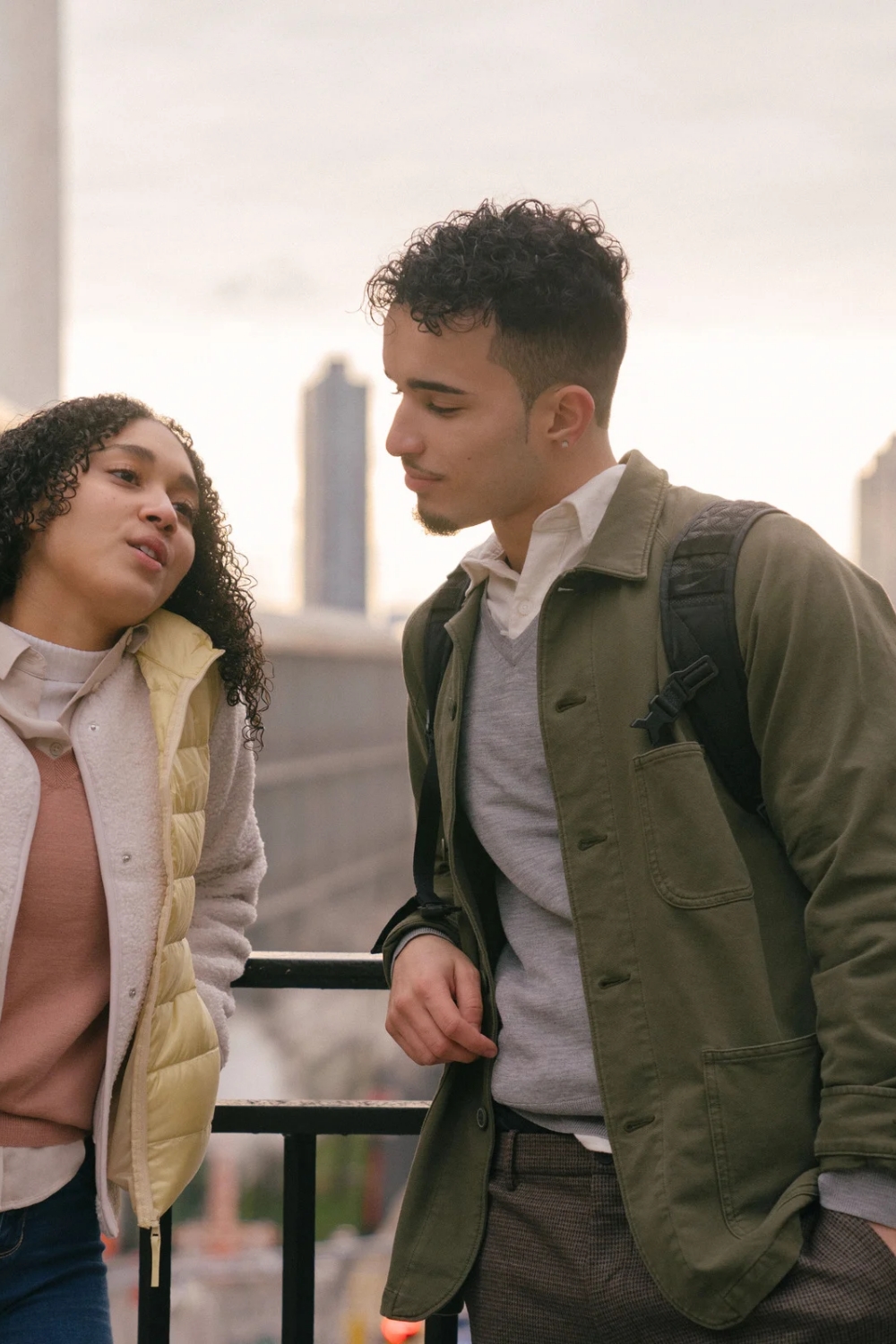 10 Obvious Signs A Guy Finds You Irresistible Olubunmi Mabel