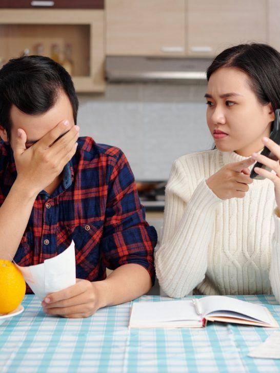 8 Signs Of A Financially Irresponsible Husband