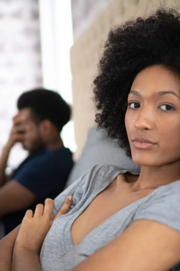 Signs a Woman Is Feeling Lonely in Her
Marriage