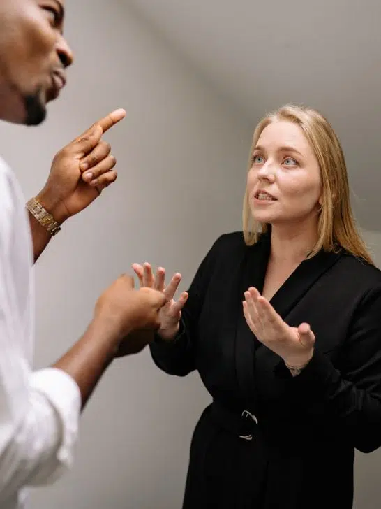 18 Signs You Are Dating a Loser and a Time Waster