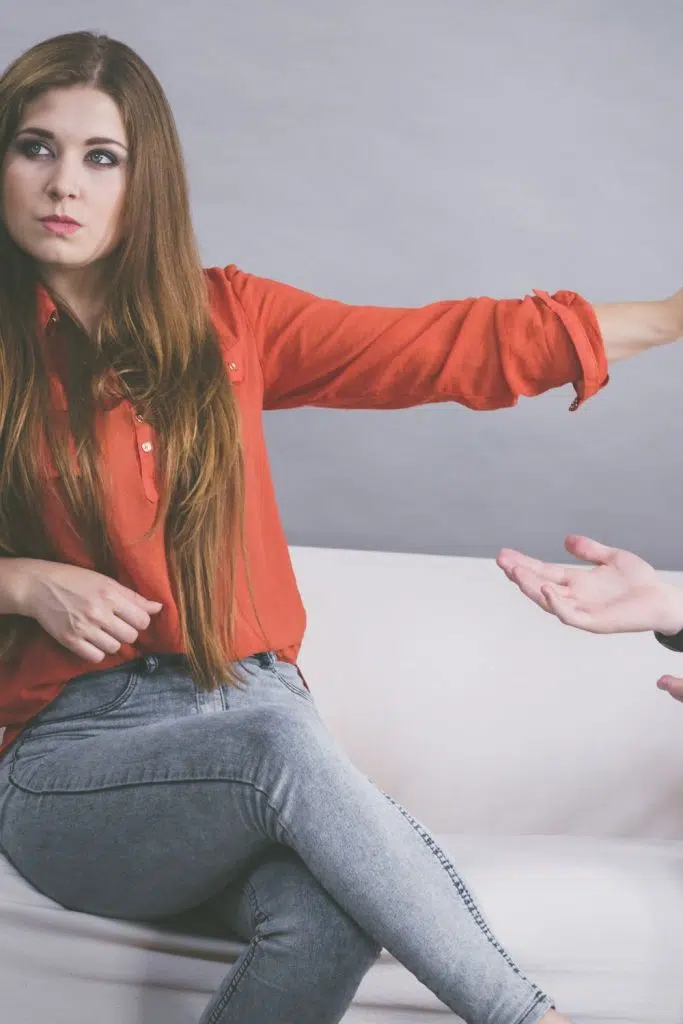 things that make a man lose feelings for you