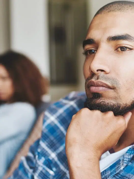 12 Signs Your Husband Isn&rsquo;t In Love With You