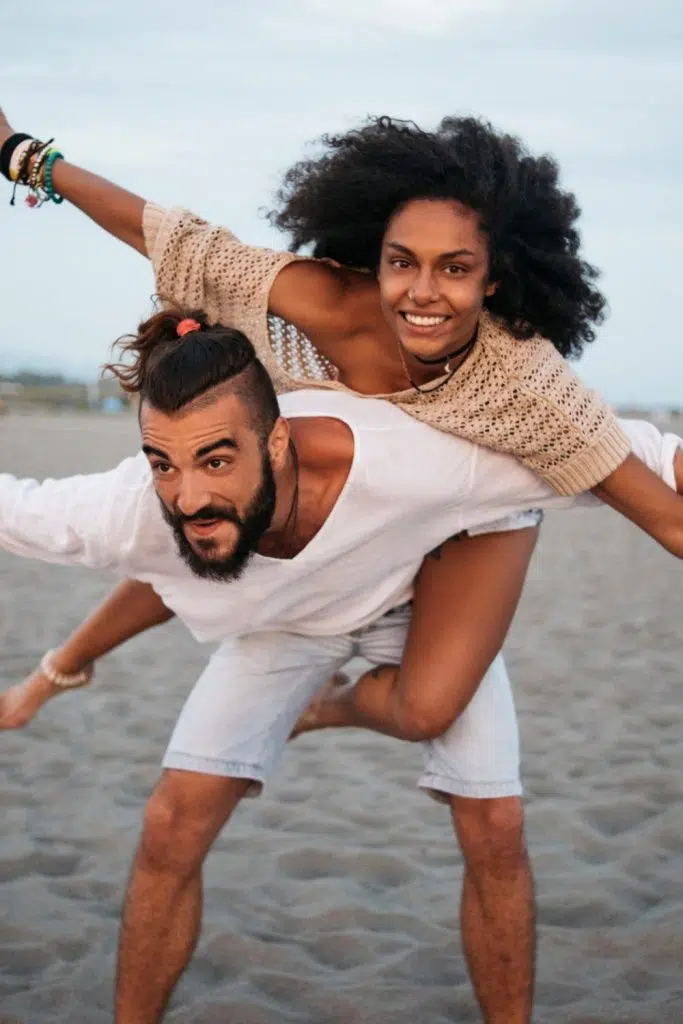 The Secret Reasons Guys Are Attracted to Women Who Are Independent