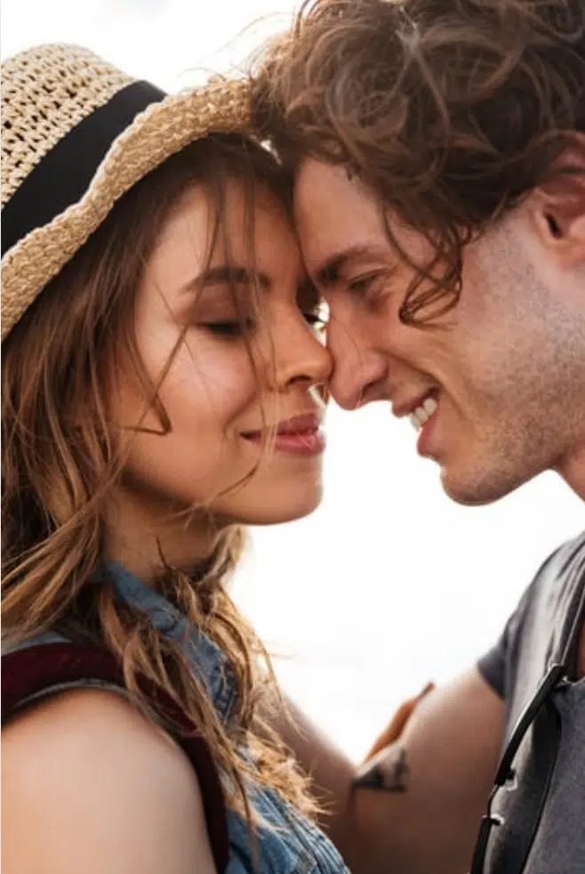 The Secret Reasons Guys Are Attracted to Women Who Are Independent