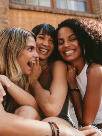10 Things Women Confess Only To Their Closest Friends