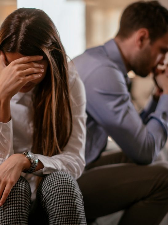8 Signs Your Husband Is Emotionally Done With You