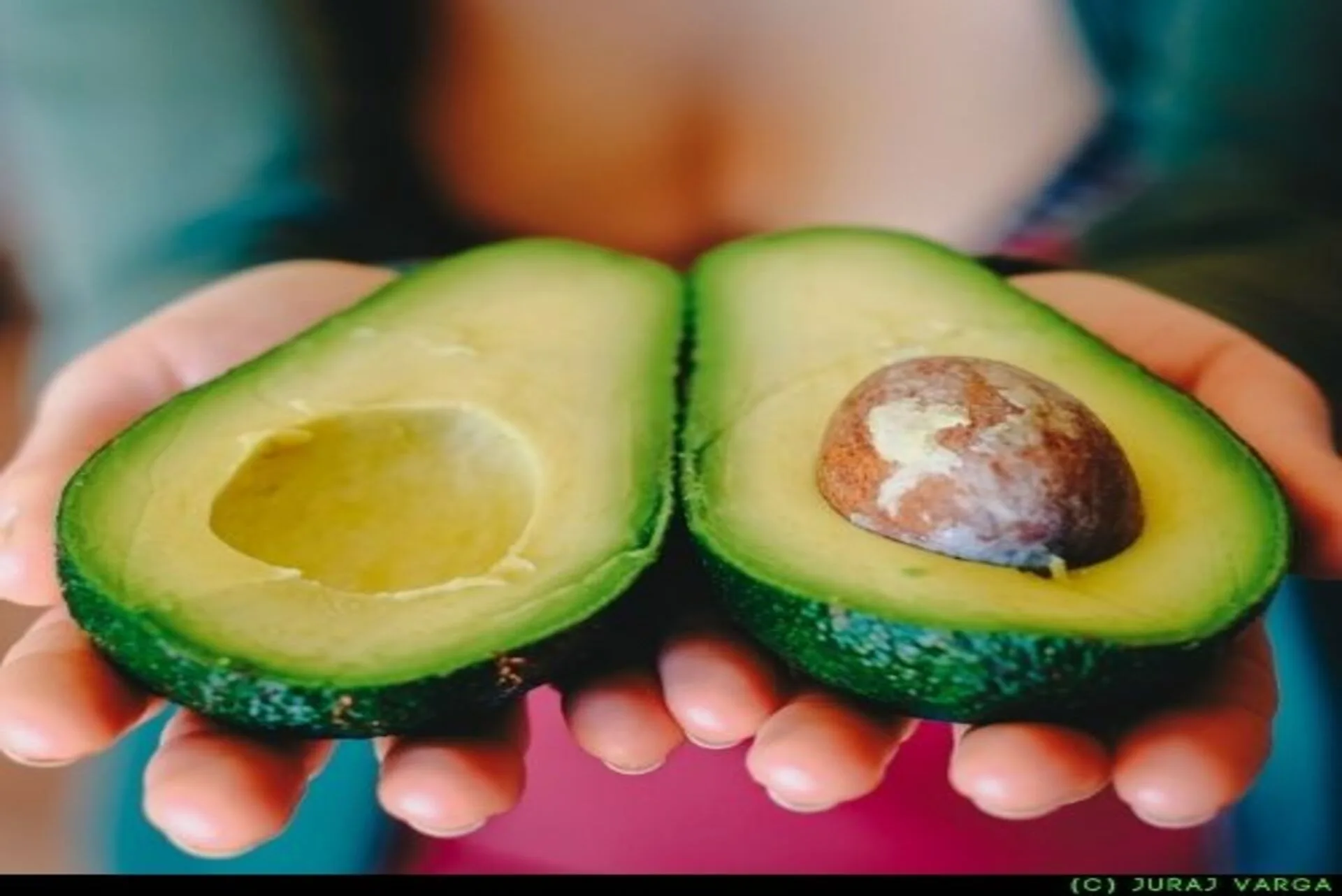 Avocat et miel, masque capillaire pour le bien-être des cheveux