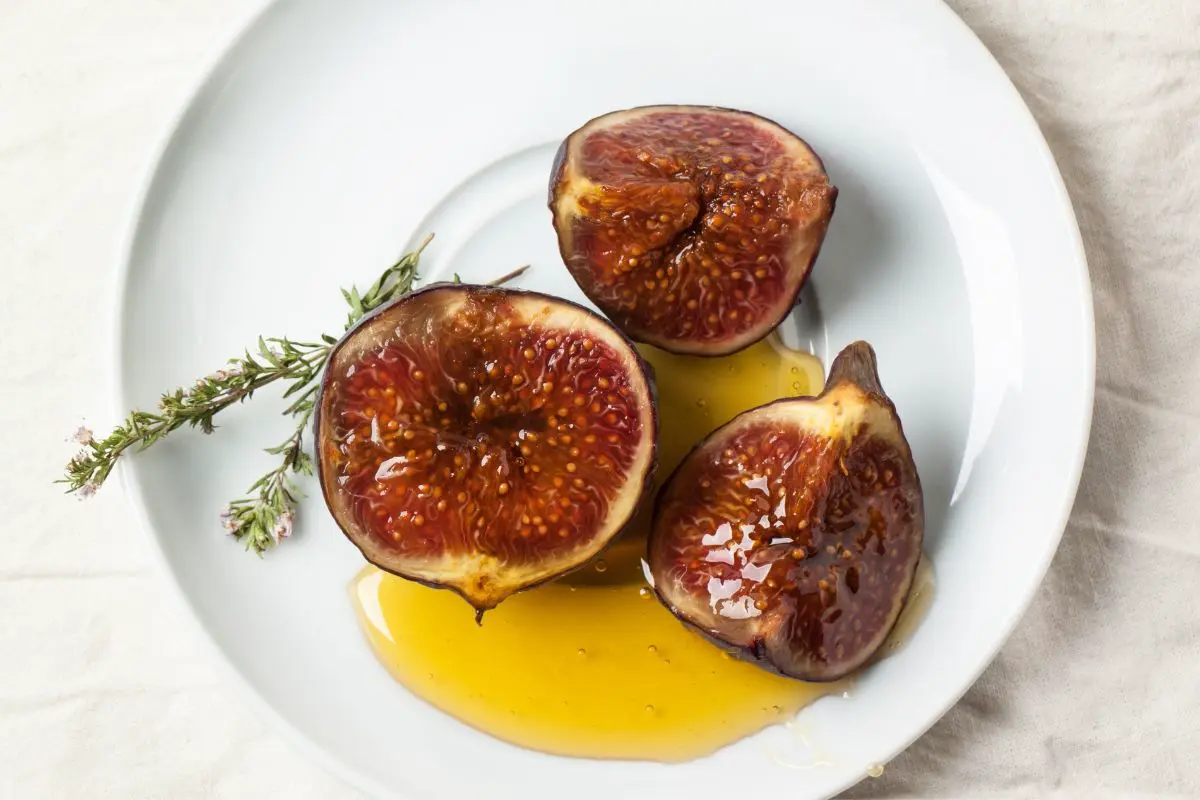 Figues rôties au miel et au thym recette