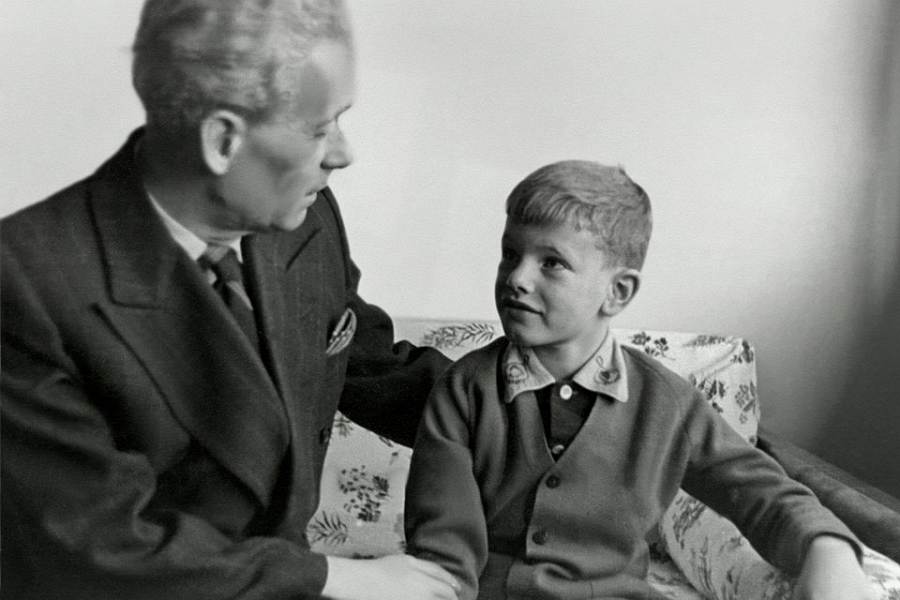 József Debreczeni met zijn neefje Alexander Bruner. — © Alexander Bruner