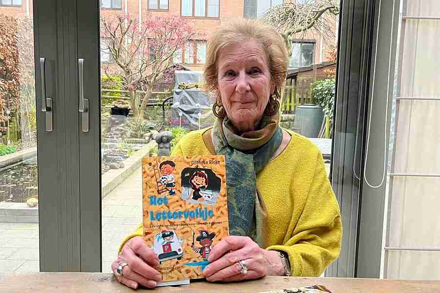 Gilberte Rieke brengt haar nieuwste kinderboek ‘Het Lettervolkje’ op de markt. — © IT