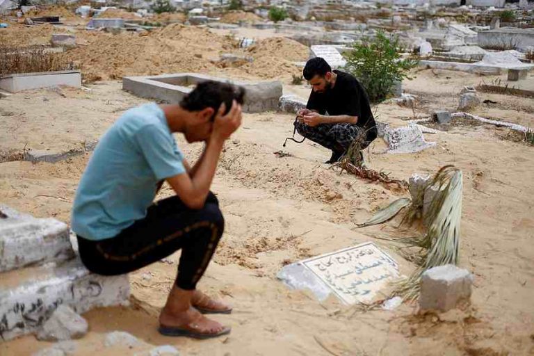De uitzichtloosheid van de situatie in Gaza verdeelt de wereld. — © reuters