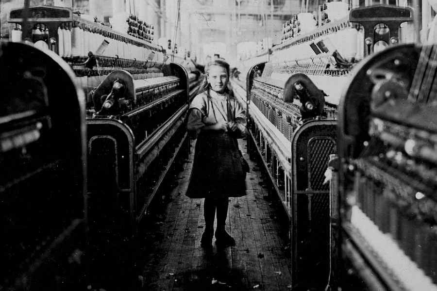 De 19de eeuw: toen was kinderarbeid nog heel gewoon. En nu eigenlijk ook. © Lewis Hine/getty