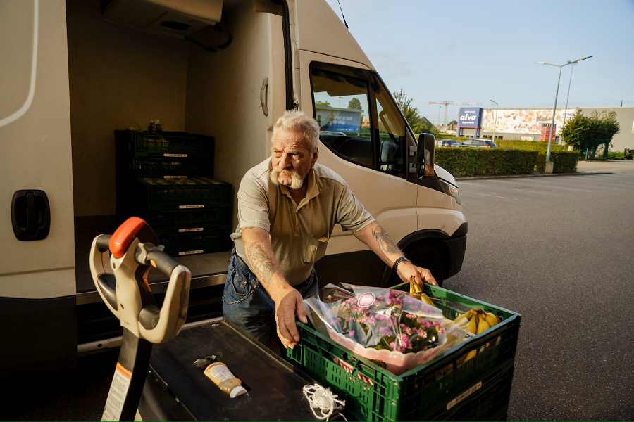 Albert Jans van vzw Actie Min Mol doet zijn ronde in de Kempen. Beeld Eric de Mildt