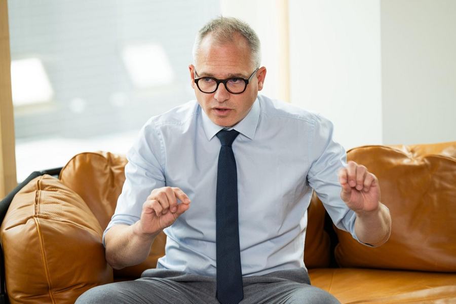 Matthias Diependaele voelde zich “nog zo groot”, na de tirade van zijn voorzitter. © Fred Debrock