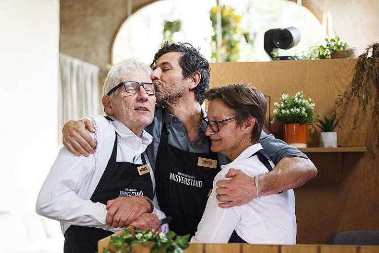 sized_Tijdens de opnames met Dieter Coppens over wie Maurice alleen maar lovende woorden heeft_
