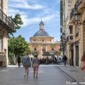 De wijk El Carmen naar plaza de la Virgen