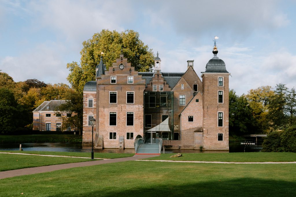 Kasteel Ruurlo waarin kunstmuseum MORE is gevestigd 