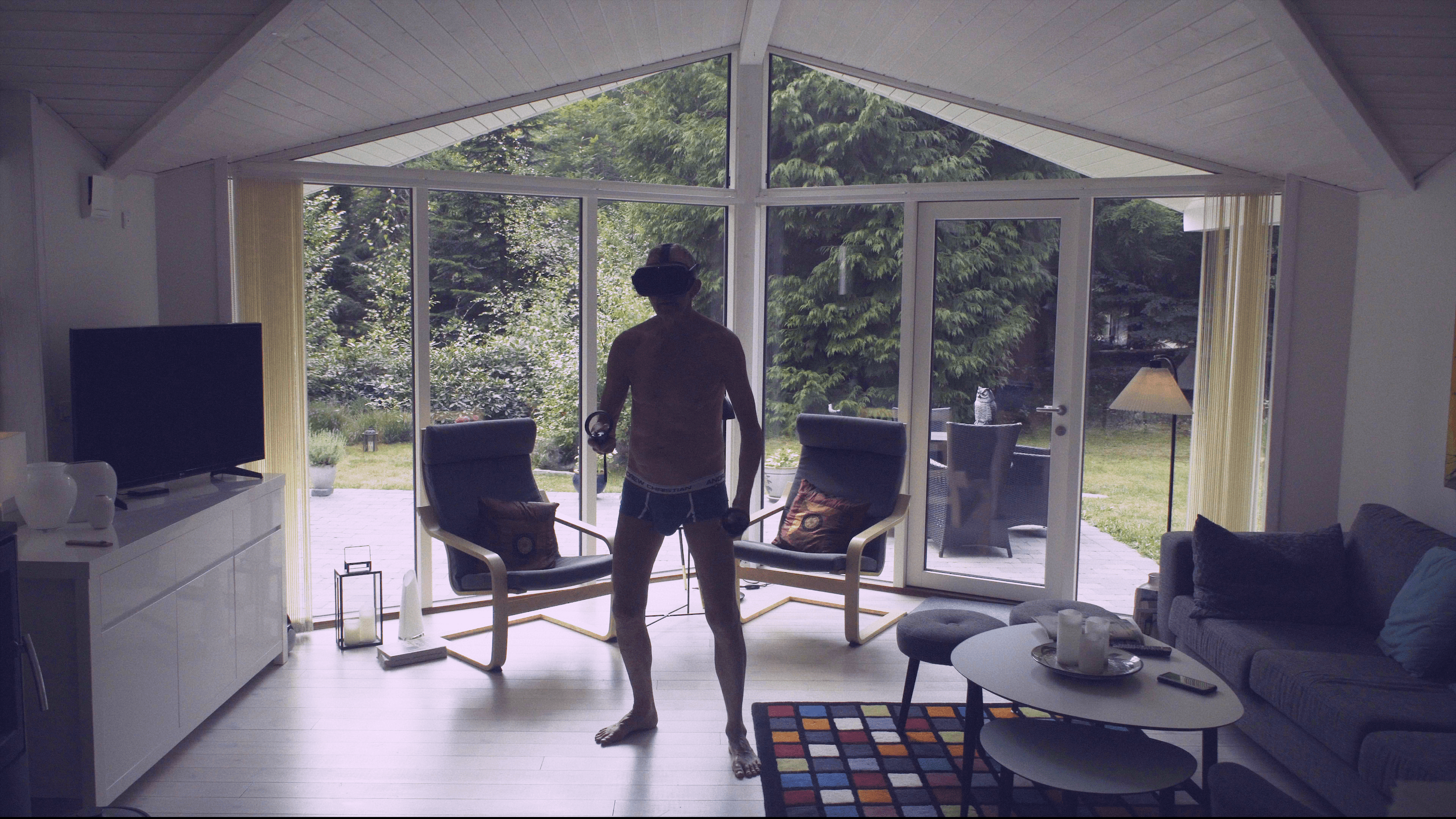 EN DAG I SOMMERHUS: Den rituelle intetheds skønhed
