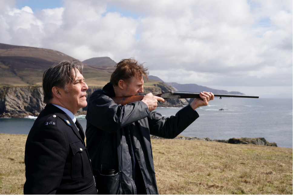 IN THE LAND OF SAINTS AND SINNERS: Stærkt cast brillerer i irsk thriller